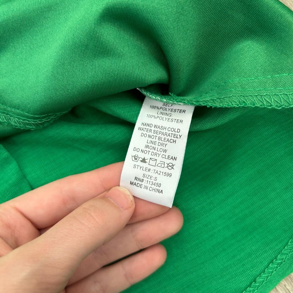 Anthropologie’s Lulumari Kelly Green Asymmetrical Structured Blouse Top Size S - Picture 5 of 5